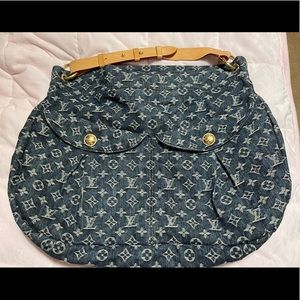 Louis Vuitton Monogram Daily GM